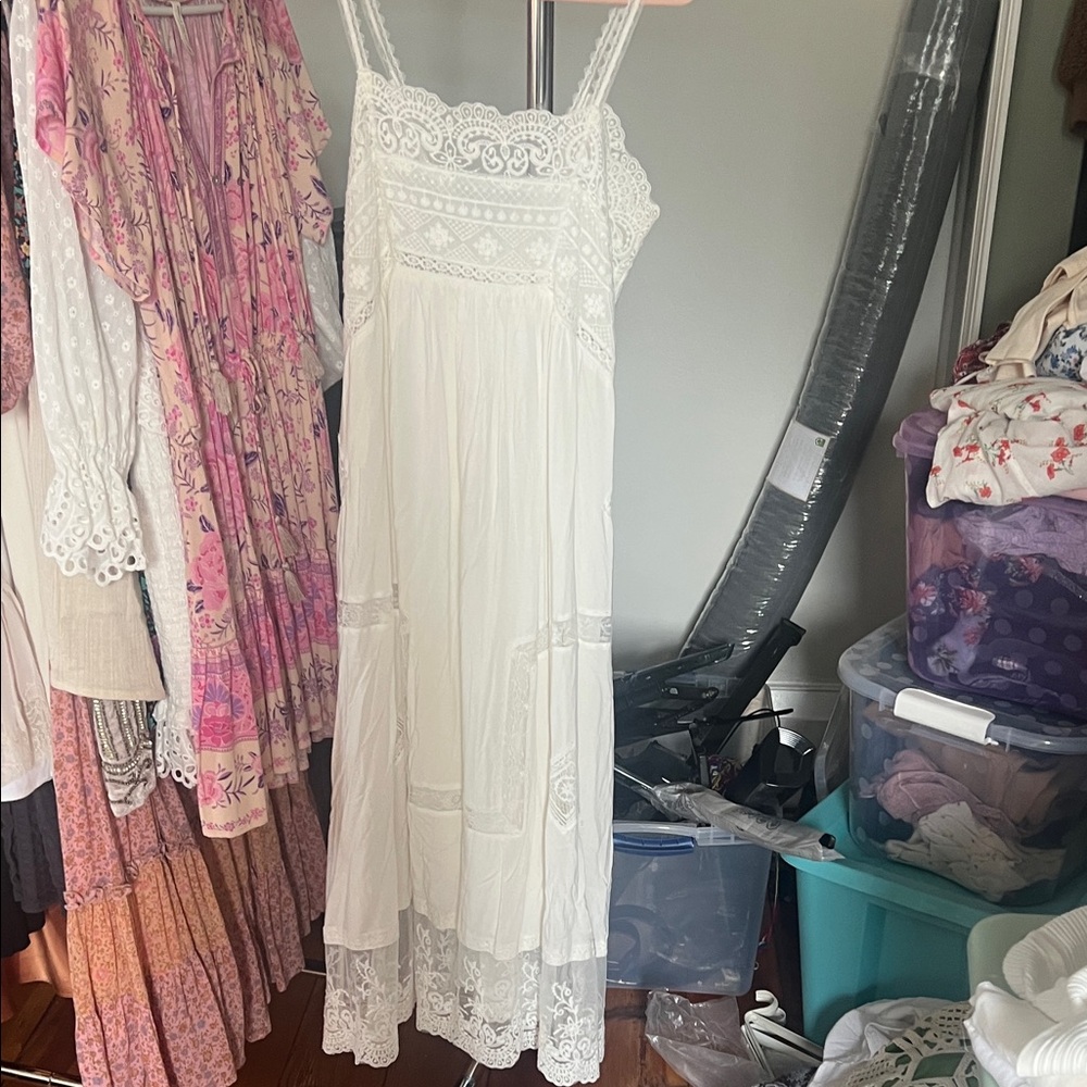 Spell peaches White Lace Maxi Dress